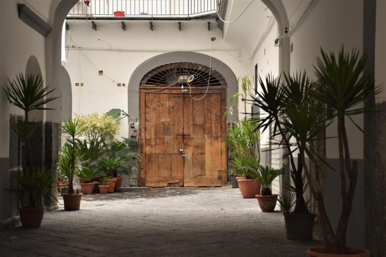 Varriale House Parking Free Small Car Naples Exterior photo